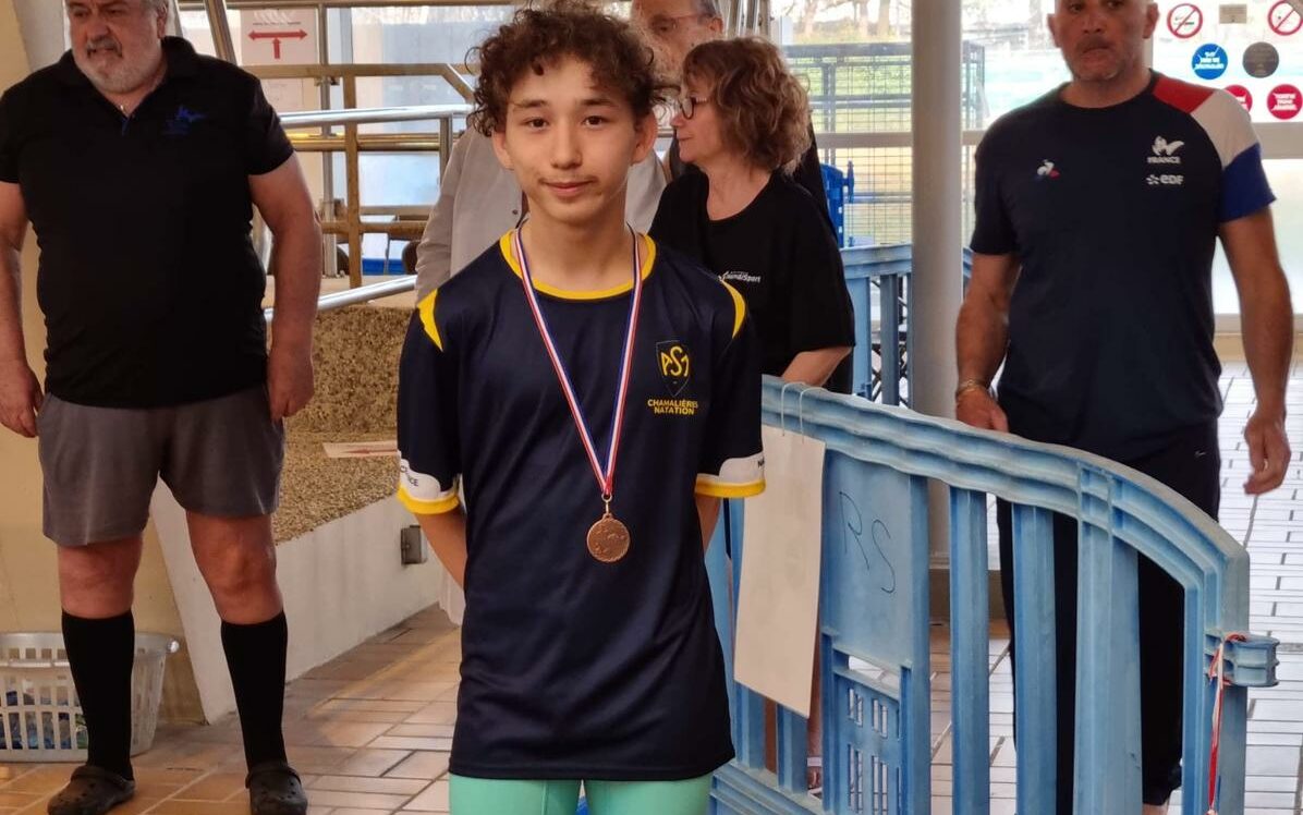 Thibaud Pinho en bronze lors des championnats interrégionaux de natation à Saint-Etienne