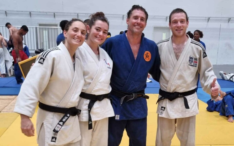 Maëlle et Sarah en stage de jujitsu brésilien à Rio