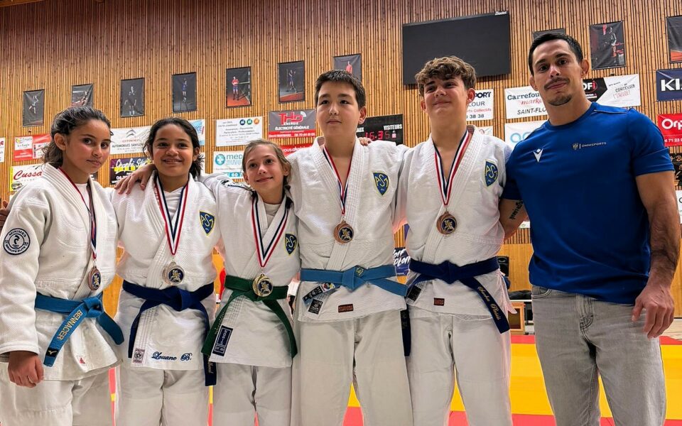 5 judokas 💛💙 = 5 podiums à l’OPEN Minimes du Cantal !