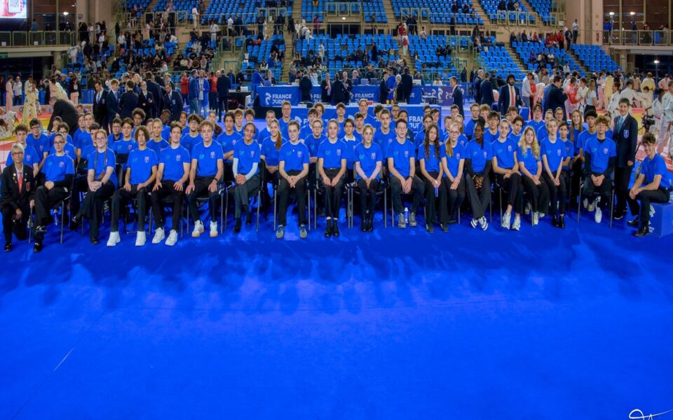 Transmission et passion : CHRISTELLE AU CŒUR DE L’ACTION AVEC LES JEUNES OFFICIELS !