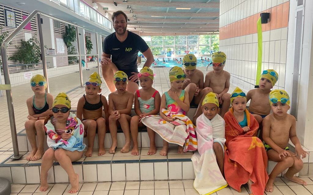 Nos BABY apprennent à nager avec l’ASM Chamalières Natation