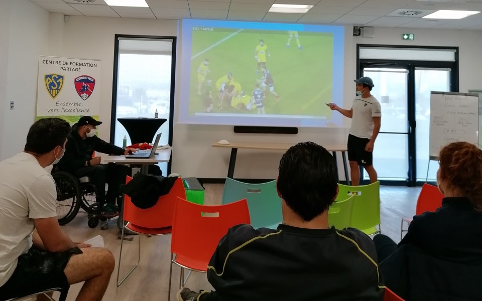 Benson Stanley en intervention auprès de nos éducateurs