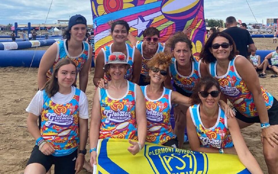 La section rugby à 5 clôture sa saison au Gruissan Beach Rugby !