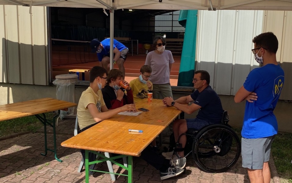 Une classe ULIS mobilisée pour le tournoi tennis-fauteuil