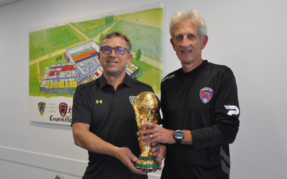 Le trophée de la Coupe du Monde de la FIFA en visite au CFP ASM/CF 63