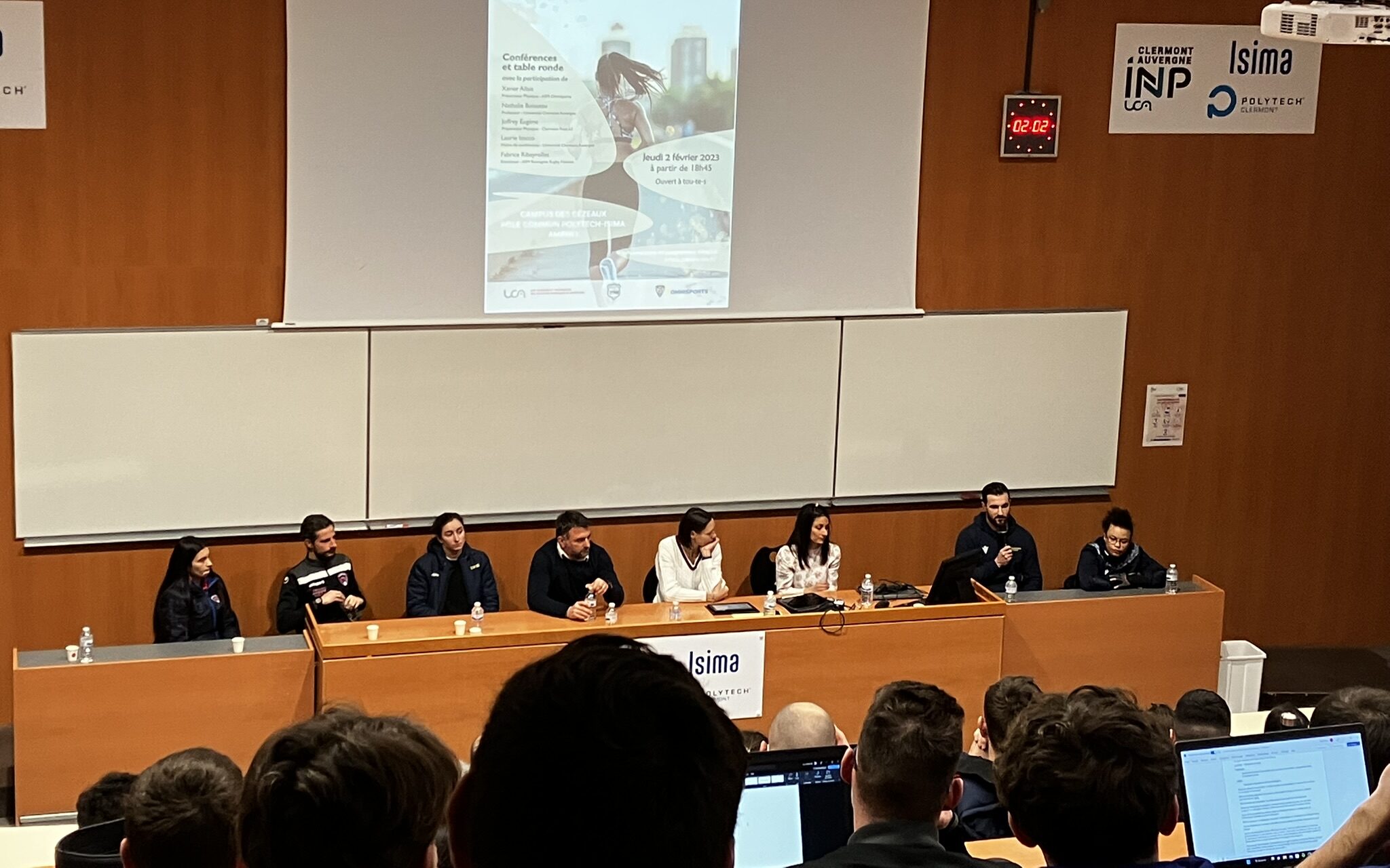 Retour sur la conférence « Les spécificités de l’entraînement des sportives » organisée par l’UFR STAPS et l’ASM