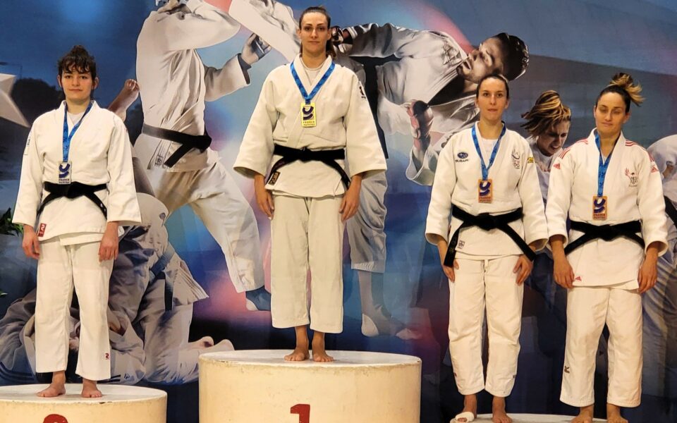 Maëlle et Sarah frappent fort et valident leur bi...