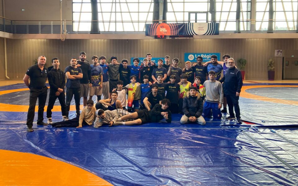 Championnat d'Auvergne-Rhône-Alpes lutte libre Je...