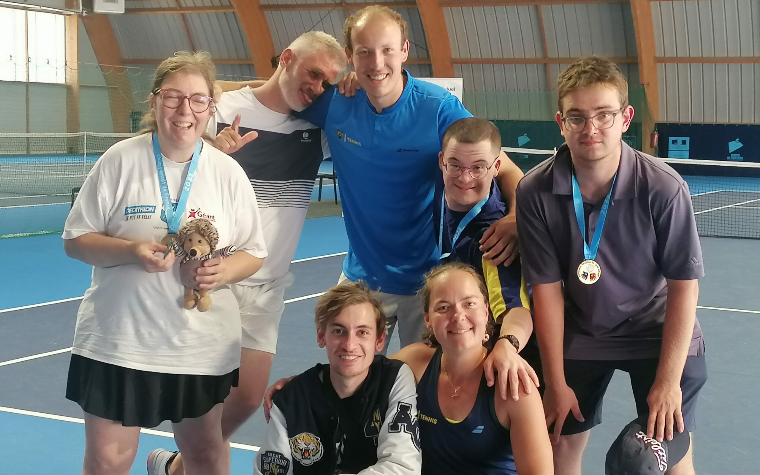 Max champion de France de paratennis adapté et 2 médailles de bronze !