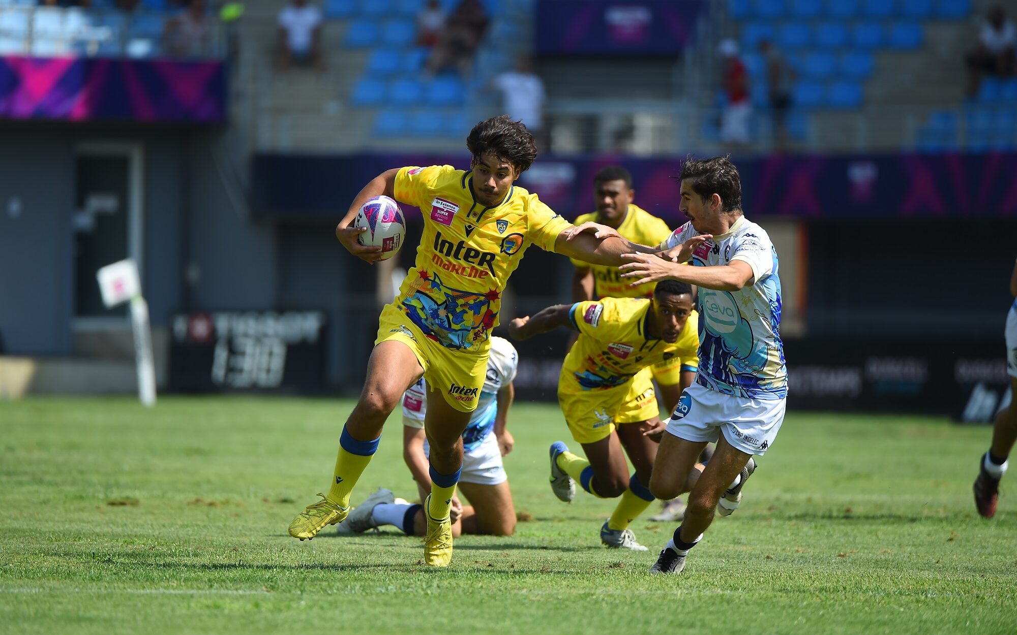 ASM S7VENS Intermarché, un apprentissage délicat