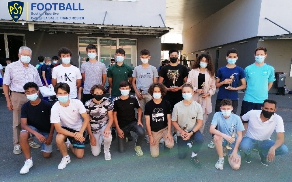 La section sportive fait comme chaque année une remise de récompense au collège Franc Rosier