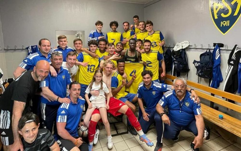 Nos U18R1 champions !