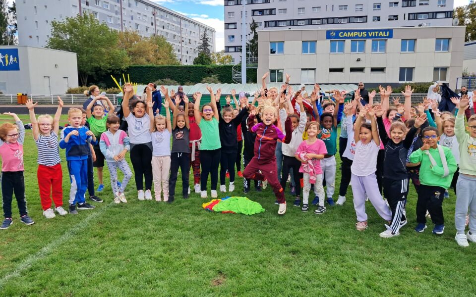 Initiation football : 300 élèves de primaire avec nos éducateurs pendant 1 mois