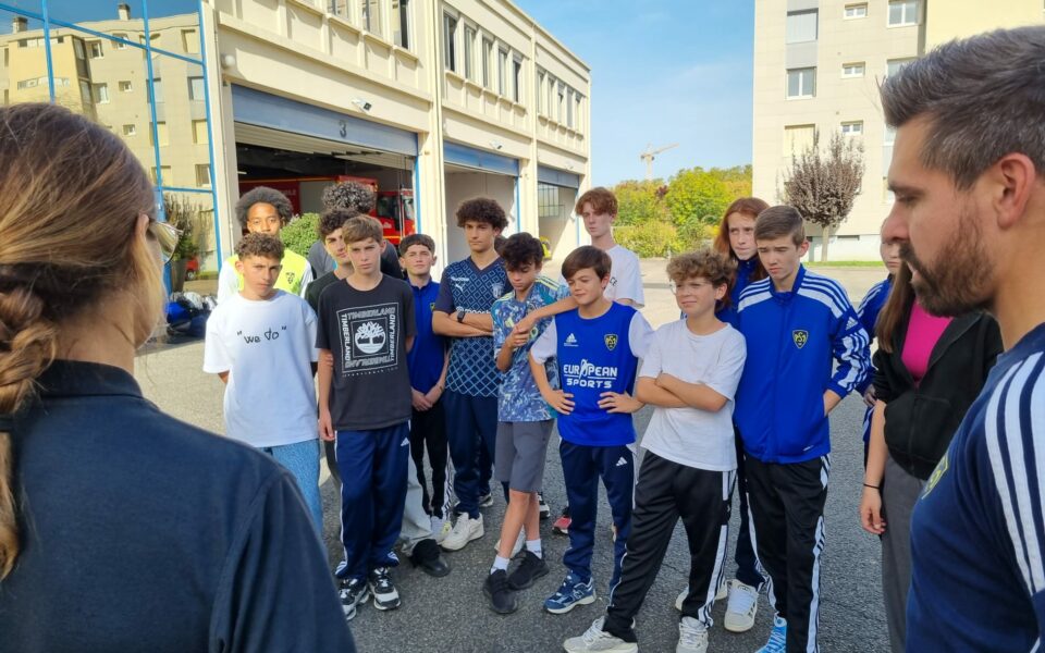 Travail de citoyenneté de la Section Sportive Franc Rosier : initiation avec les Sapeurs-Pompiers