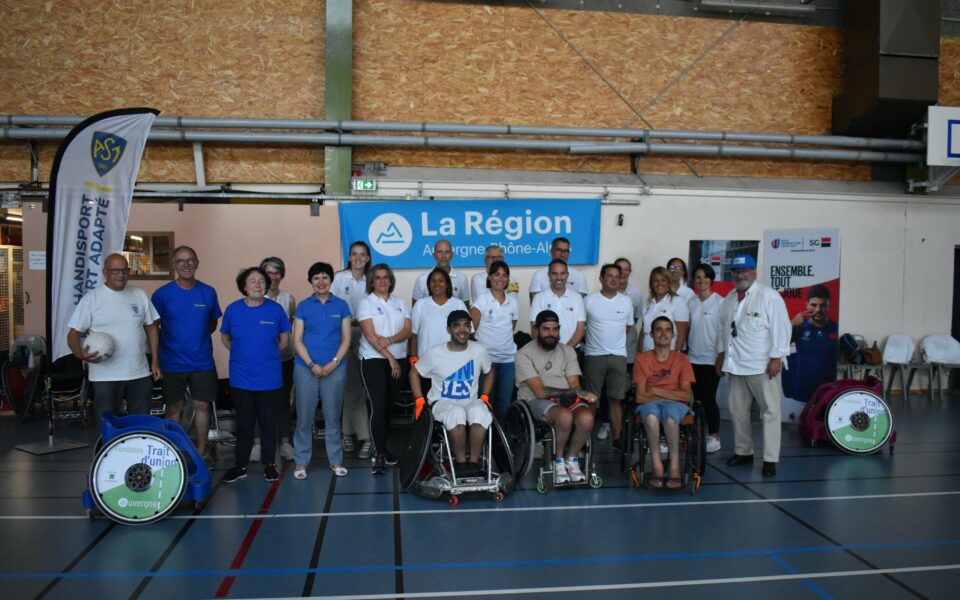 Initiation rugby fauteuil avec la Société Générale partenaire de notre section